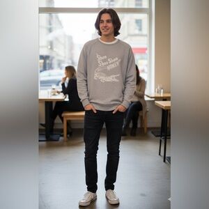 Lacoste Live “shoo Shoo Honey” Big Logo Size 6 Sweatshirt